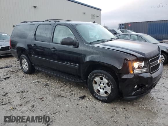 ✅ 2007 Chevrolet Suburban LTZ • VIN: 3GNFK16367G132334 • Lot: 81407164. Wystawiony na Copart z przebiegiem 201 998 mil. Bezpłatny archiwum sprzedaży aukcyjnych z USA i szczegółowy raport historii pojazdu na DreamBid. Zdjęcie 4.
