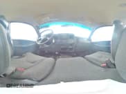 ✅ 2003 Chevrolet Silverado 2500HD Work Truck • VIN: 1GCHK24U53E371443 • Lot: 82538005. Wystawiony na Copart z przebiegiem 189 003 mil. Bezpłatny archiwum sprzedaży aukcyjnych z USA i szczegółowy raport historii pojazdu na DreamBid. Zdjęcie 14.