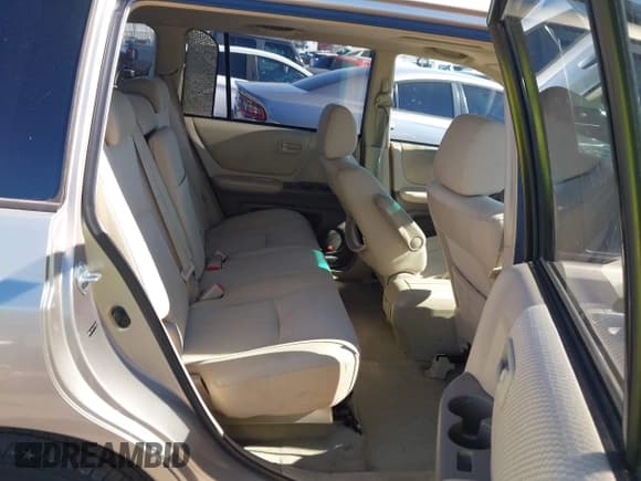 ✅ 2007 Toyota Highlander • VIN: JTEHW21A170039934 • Lot: 43797002. Wystawiony na IAAI z przebiegiem 225 514 mil. Bezpłatny archiwum sprzedaży aukcyjnych z USA i szczegółowy raport historii pojazdu na DreamBid. Zdjęcie 8.