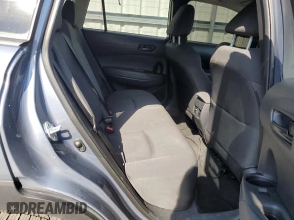 ✅ 2022 Toyota Corolla Cross LE • VIN: 7MUCAABG3NV029108 • Lot: 68875345. Wystawiony na Copart z przebiegiem 61 373 mil. Bezpłatny archiwum sprzedaży aukcyjnych z USA i szczegółowy raport historii pojazdu na DreamBid. Zdjęcie 11.