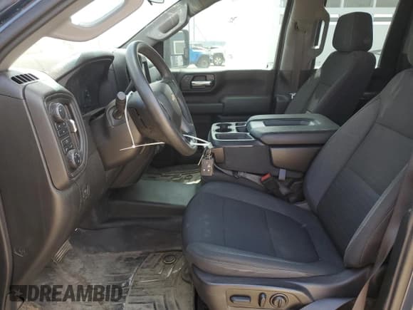 ✅ 2022 Chevrolet Silverado 2500HD Work Truck • VIN: 1GC5YLEY1NF249667 • Lot: 56693675. Wystawiony na Copart z przebiegiem 181 429 mil. Bezpłatny archiwum sprzedaży aukcyjnych z USA i szczegółowy raport historii pojazdu na DreamBid. Zdjęcie 7.