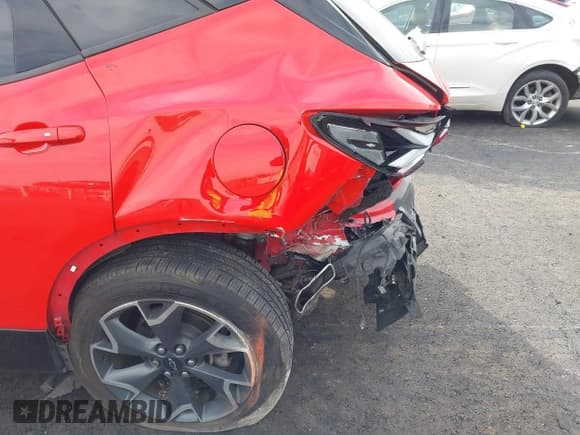 ✅ 2020 Chevrolet Blazer RS • VIN: 3GNKBERS0LS632473 • Lot: 43620262. Listed on IAAI with 81,340 mi. Free auction sales archive from the USA and detailed vehicle history report at DreamBid. Image 6.