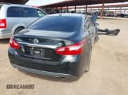 ✅ 2018 Nissan Altima SV • VIN: 1N4AL3AP6JC129777 • Lot: 43109363. Wystawiony na IAAI z przebiegiem 160 277 mil. Bezpłatny archiwum sprzedaży aukcyjnych z USA i szczegółowy raport historii pojazdu na DreamBid. Zdjęcie 4.