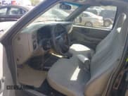 ✅ 2002 Chevrolet S-10 LS • VIN: 1GCCS145628180253 • Лот: 43132423. Опубликован ранее на IAAI с пробегом 103 662 миль. Бесплатный доступ к архиву аукционных продаж из США и подробный отчёт об истории автомобиля на DreamBid. Изображение 5.