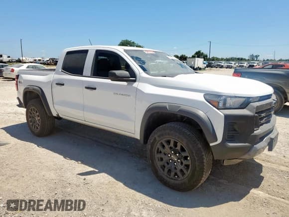 ✅ 2024 Chevrolet Colorado 4WD Trail Boss • VIN: 1GCPTEEK8R1193700 • Лот: 65854785. Опубликован ранее на Copart с пробегом 28 856 миль. Бесплатный доступ к архиву аукционных продаж из США и подробный отчёт об истории автомобиля на DreamBid. Изображение 4.