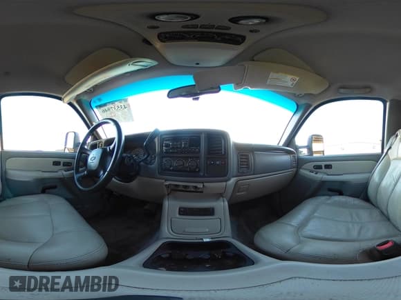 ✅ 2001 Chevrolet Suburban LT • VIN: 1GNFK16T11J220102 • Лот: 43537946. Опубликован ранее на IAAI с пробегом Не указан. Бесплатный доступ к архиву аукционных продаж из США и подробный отчёт об истории автомобиля на DreamBid. Изображение 18.