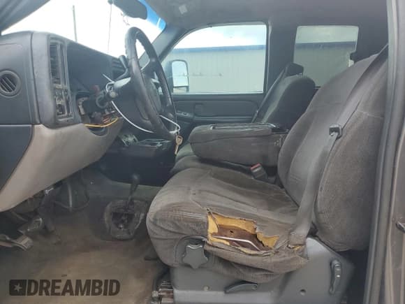 ✅ 1999 Chevrolet Silverado 1500 LT • VIN: 1GCEK19TXXE239247 • Лот: 73483674. Опубликован ранее на Copart с пробегом 282 147 миль. Бесплатный доступ к архиву аукционных продаж из США и подробный отчёт об истории автомобиля на DreamBid. Изображение 7.