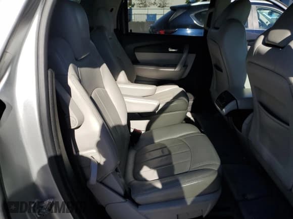 ✅ 2010 GMC Acadia SLT2 • VIN: 1GKLRNED1AJ120482 • Lot: 91132725. Wystawiony na Copart z przebiegiem 192 695 mil. Bezpłatny archiwum sprzedaży aukcyjnych z USA i szczegółowy raport historii pojazdu na DreamBid. Zdjęcie 10.