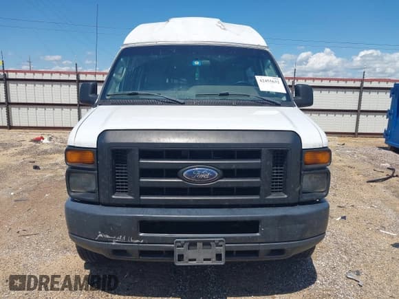 ✅ 2012 Ford Econoline Cargo Commercial • VIN: 1FTNS2EW8CDA92514 • Lot: 42455632. Wystawiony na IAAI z przebiegiem 280 019 mil. Bezpłatny archiwum sprzedaży aukcyjnych z USA i szczegółowy raport historii pojazdu na DreamBid. Zdjęcie 12.