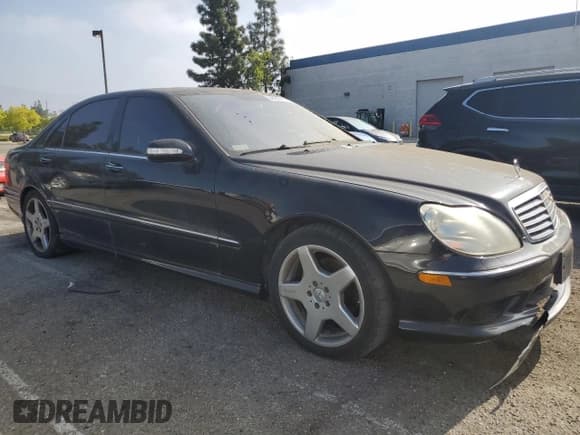 ✅ 2005 Mercedes-Benz S 500 • VIN: WDBNG75J45A434501 • Lot: 54091675. Wystawiony na Copart z przebiegiem 65 945 mil. Bezpłatny archiwum sprzedaży aukcyjnych z USA i szczegółowy raport historii pojazdu na DreamBid. Zdjęcie 4.