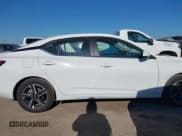 ✅ 2025 Nissan Sentra SV • VIN: 3N1AB8CV5SY380999 • Lot: 43803568. Wystawiony na IAAI z przebiegiem 6 481 mil. Bezpłatny archiwum sprzedaży aukcyjnych z USA i szczegółowy raport historii pojazdu na DreamBid. Zdjęcie 13.