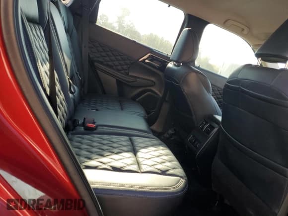 ✅ 2023 Mitsubishi Outlander SEL • VIN: JA4J4VA85PZ024160 • Лот: 91682615. Опубликован ранее на Copart с пробегом 58 895 миль. Бесплатный доступ к архиву аукционных продаж из США и подробный отчёт об истории автомобиля на DreamBid. Изображение 11.