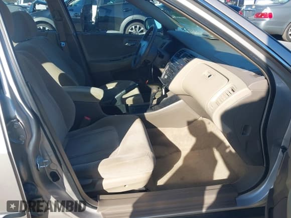 ✅ 1999 Honda Accord LX • VIN: 1HGCG1645XA009016 • Lot: 43609025. Listed on IAAI with 65,635 mi. Free auction sales archive from the USA and detailed vehicle history report at DreamBid. Image 5.