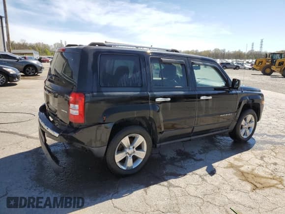 ✅ 2012 Jeep Patriot Limited • VIN: 1C4NJRCB9CD662337 • Lot: 49846985. Listed on Copart with 118,445 mi. Free auction sales archive from the USA and detailed vehicle history report at DreamBid. Image 3.