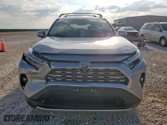 ✅ 2024 Toyota RAV4 Limited • VIN: 2T3Y1RFV0RC293965 • Lot: 71344195. Listed on Copart with 4,693 mi. Free auction sales archive from the USA and detailed vehicle history report at DreamBid. Image 5.