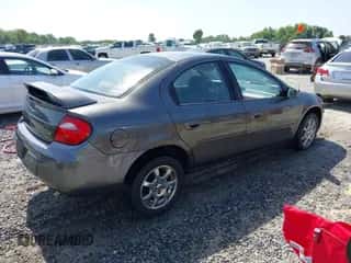 2004 Dodge Neon SXT z VIN 1B3ES56C14D608706, wystawiony jako IAAI lot #42295785 z przebiegiem 173 035 mil mil oraz . Historia ofert i sprzedaży dostępna na DreamBid. Obrazek 4.