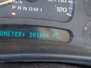 ✅ 2006 Chevrolet Silverado 2500HD LT1 • VIN: 1GCHK23D76F211225 • Lot: 41454948. Listed on IAAI with 203,000 mi. Free auction sales archive from the USA and detailed vehicle history report at DreamBid. Image 7.