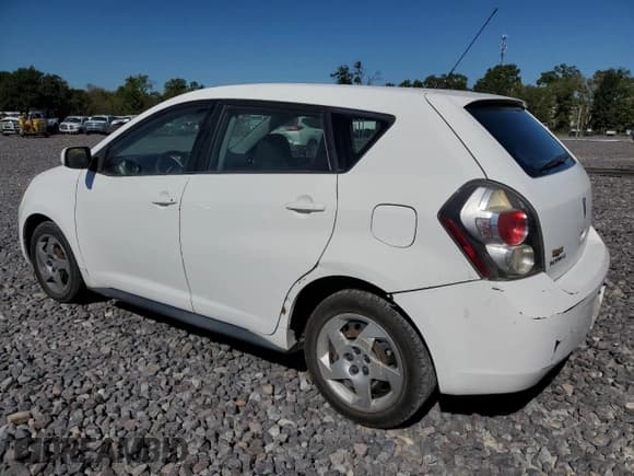 ✅ 2010 Pontiac Vibe 1SA • VIN: 5Y2SP6E86AZ412314 • Lot: 85120405. Listed on Copart with 198,654 mi. Free auction sales archive from the USA and detailed vehicle history report at DreamBid. Image 2.