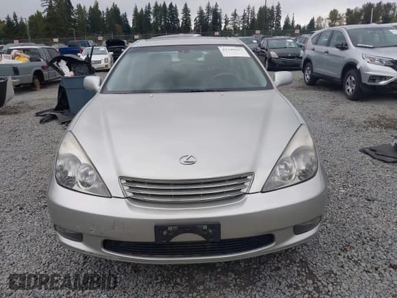 ✅ 2002 Lexus ES 300 • VIN: JTHBF30G620042812 • Лот: 43348267. Опубликован ранее на IAAI с пробегом 156 537 миль. Бесплатный доступ к архиву аукционных продаж из США и подробный отчёт об истории автомобиля на DreamBid. Изображение 12.