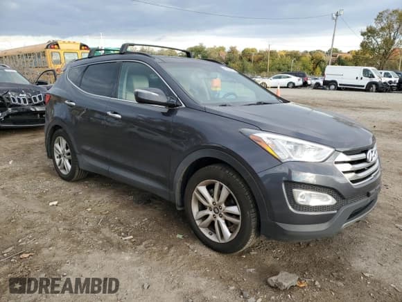 ✅ 2015 Hyundai Santa Fe • VIN: 5XYZW4LA4FG295995 • Lot: 89609625. Wystawiony na Copart z przebiegiem Nie podano. Bezpłatny archiwum sprzedaży aukcyjnych z USA i szczegółowy raport historii pojazdu na DreamBid. Zdjęcie 4.