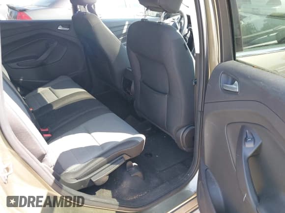 ✅ 2013 Ford Escape SE • VIN: 1FMCU9G91DUD19623 • Lot: 42407612. Wystawiony na IAAI z przebiegiem 159 701 mil. Bezpłatny archiwum sprzedaży aukcyjnych z USA i szczegółowy raport historii pojazdu na DreamBid. Zdjęcie 8.