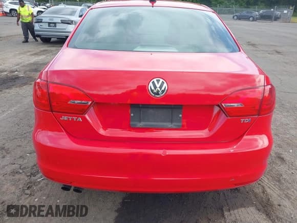 ✅ 2013 Volkswagen Jetta TDI w/Premium/Nav • VIN: 3VW3L7AJ6DM273416 • Lot: 43230263. Listed on IAAI with 119,422 mi. Free auction sales archive from the USA and detailed vehicle history report at DreamBid. Image 6.