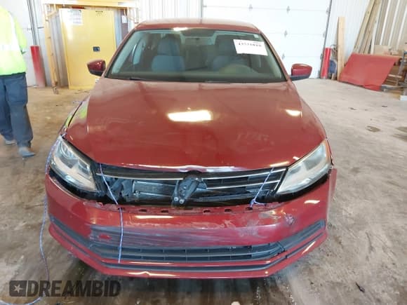 ✅ 2017 Volkswagen Jetta S • VIN: 3VW2B7AJ7HM409105 • Lot: 43531018. Listed on IAAI with 92,571 mi. Free auction sales archive from the USA and detailed vehicle history report at DreamBid. Image 6.