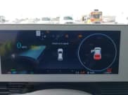 ✅ 2024 Hyundai Ioniq 5 SEL • VIN: KM8KN4DE2RU279749 • Lot: 43343275. Wystawiony na IAAI z przebiegiem 12 587 mil. Bezpłatny archiwum sprzedaży aukcyjnych z USA i szczegółowy raport historii pojazdu na DreamBid. Zdjęcie 7.