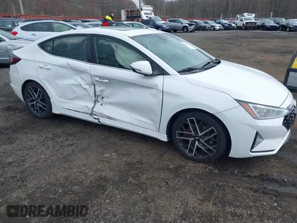 ✅ 2019 Hyundai Elantra Sport • VIN: KMHD04LB3KU841923 • Lot: 41887656. Listed on IAAI with 64,454 mi. Free auction sales archive from the USA and detailed vehicle history report at DreamBid. Image 17.