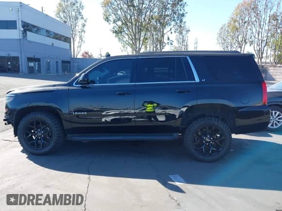 2016 Chevrolet Tahoe LT with VIN 1GNSCBKC1GR372768, listed as a IAAI auction lot 43547699 with 87,897 mi miles and . Bid and sale history available at DreamBid. Image 15.