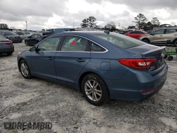✅ 2016 Hyundai Sonata SE • VIN: 5NPE24AF2GH293102 • Lot: 42359163. Listed on Copart with 92,456 mi. Free auction sales archive from the USA and detailed vehicle history report at DreamBid. Image 2.