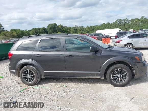 ✅ 2017 Dodge Journey SE • VIN: 3C4PDCAB9HT581954 • Лот: 43327927. Опубликован ранее на IAAI с пробегом 175 799 миль. Бесплатный доступ к архиву аукционных продаж из США и подробный отчёт об истории автомобиля на DreamBid. Изображение 12.