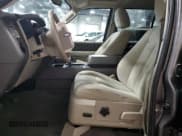 ✅ 2014 Ford Expedition XLT • VIN: 1FMJU1J50EEF17264 • Lot: 91066315. Wystawiony na Copart z przebiegiem 116 674 mil. Bezpłatny archiwum sprzedaży aukcyjnych z USA i szczegółowy raport historii pojazdu na DreamBid. Zdjęcie 7.