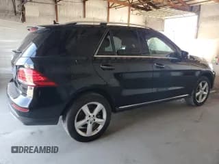 ✅ 2017 Mercedes-Benz GLE 350 • VIN: 4JGDA5HB7HA874705 • Lot: 81852365. Wystawiony na Copart z przebiegiem 73 072 mil. Bezpłatny archiwum sprzedaży aukcyjnych z USA i szczegółowy raport historii pojazdu na DreamBid. Zdjęcie 3.