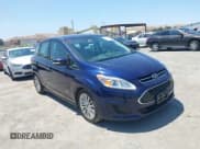 ✅ 2017 Ford C-Max SE • VIN: 1FADP5EU4HL108403 • Lot: 42443426. Wystawiony na IAAI z przebiegiem 52 832 mil. Bezpłatny archiwum sprzedaży aukcyjnych z USA i szczegółowy raport historii pojazdu na DreamBid. Zdjęcie 1.