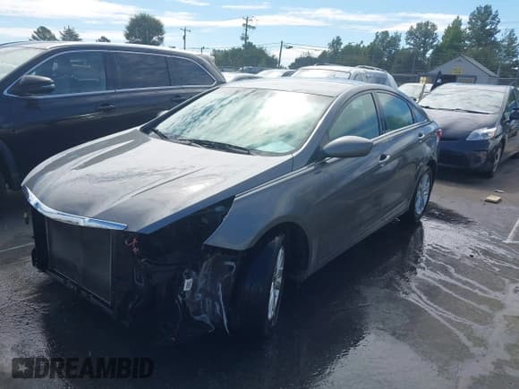 ✅ 2013 Hyundai Sonata GLS • VIN: 5NPEB4AC1DH759152 • Lot: 43314441. Listed on IAAI with 212,616 mi. Free auction sales archive from the USA and detailed vehicle history report at DreamBid. Image 19.