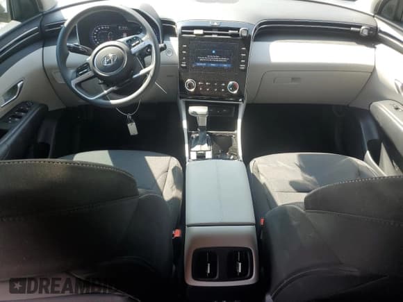 ✅ 2023 Hyundai Tucson SEL • VIN: KM8JB3AE3PU242869 • Lot: 68865404. Wystawiony na Copart z przebiegiem 12 865 mil. Bezpłatny archiwum sprzedaży aukcyjnych z USA i szczegółowy raport historii pojazdu na DreamBid. Zdjęcie 8.