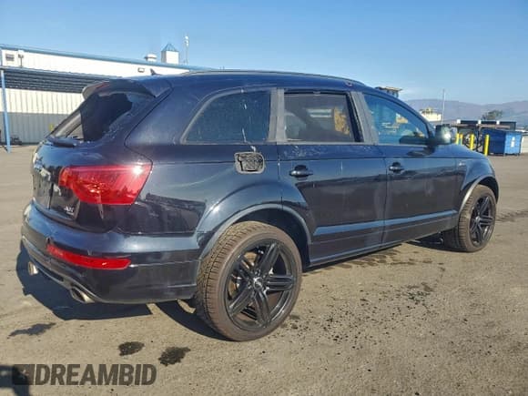 ✅ 2014 Audi Q7 S line Prestige • VIN: WA1DGAFE8ED017922 • Lot: 94407075. Wystawiony na Copart z przebiegiem 117 789 mil. Bezpłatny archiwum sprzedaży aukcyjnych z USA i szczegółowy raport historii pojazdu na DreamBid. Zdjęcie 3.