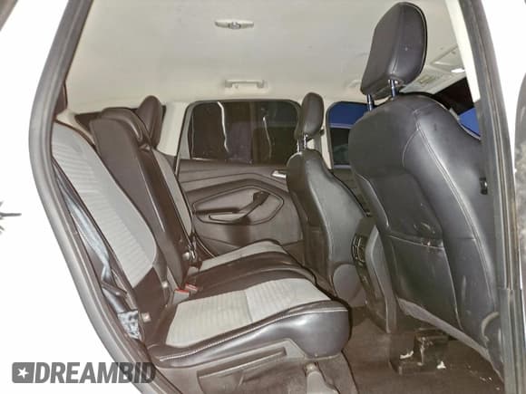 ✅ 2019 Ford Escape SE • VIN: 1FMCU0GDXKUA64502 • Lot: 92849335. Wystawiony na Copart z przebiegiem 167 449 mil. Bezpłatny archiwum sprzedaży aukcyjnych z USA i szczegółowy raport historii pojazdu na DreamBid. Zdjęcie 11.