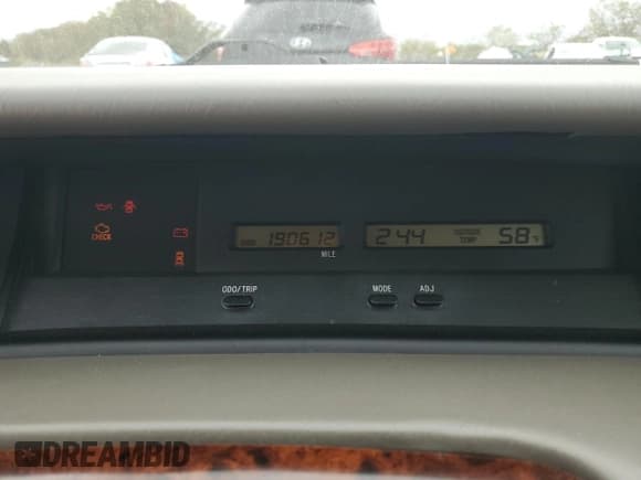 ✅ 2002 Toyota Avalon XL • VIN: 4T1BF28B92U220592 • Lot: 90098095. Wystawiony na Copart z przebiegiem 190 612 mil. Bezpłatny archiwum sprzedaży aukcyjnych z USA i szczegółowy raport historii pojazdu na DreamBid. Zdjęcie 9.