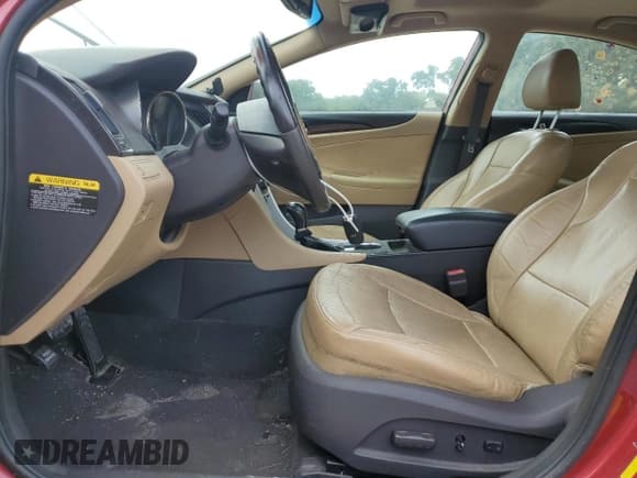 ✅ 2013 Hyundai Sonata SE • VIN: 5NPEC4AC9DH673147 • Lot: 73399854. Listed on Copart with 219,916 mi. Free auction sales archive from the USA and detailed vehicle history report at DreamBid. Image 7.