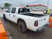 ✅ 2000 Dodge Dakota Sport • VIN: 1B7GL2AN0YS640611 • Лот: 42226346. Размещён на IAAI с пробегом Не указан миль. Получите бесплатный доступ к архиву аукционных продаж из США и посмотрите подробный отчёт об истории автомобиля на DreamBid. Изображение 3.