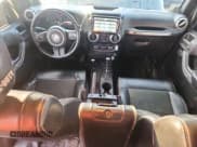 ✅ 2012 Jeep Wrangler Unlimited Rubicon • VIN: 1C4HJWFG7CL242990 • Лот: 92404395. Опубликован ранее на Copart с пробегом 121 247 миль. Бесплатный доступ к архиву аукционных продаж из США и подробный отчёт об истории автомобиля на DreamBid. Изображение 8.