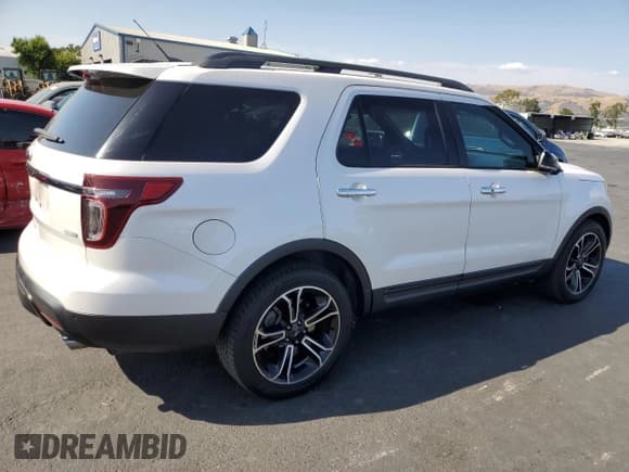 ✅ 2013 Ford Explorer Sport • VIN: 1FM5K8GT2DGC24944 • Lot: 59983595. Wystawiony na Copart z przebiegiem 81 927 mil. Bezpłatny archiwum sprzedaży aukcyjnych z USA i szczegółowy raport historii pojazdu na DreamBid. Zdjęcie 3.
