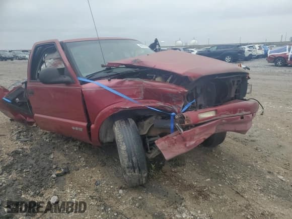 ✅ 1995 Chevrolet S-10 LS • VIN: 1GCCS1945S8241057 • Лот: 46123035. Опубликован ранее на Copart с пробегом 193 307 миль. Бесплатный доступ к архиву аукционных продаж из США и подробный отчёт об истории автомобиля на DreamBid. Изображение 4.