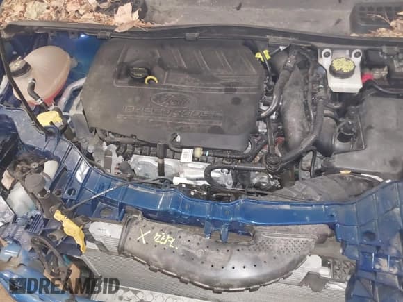 ✅ 2017 Ford Escape SE • VIN: 1FMCU9GD7HUC66808 • Lot: 41707595. Wystawiony na IAAI z przebiegiem 34 893 mil. Bezpłatny archiwum sprzedaży aukcyjnych z USA i szczegółowy raport historii pojazdu na DreamBid. Zdjęcie 10.