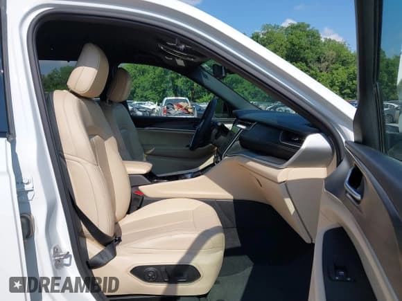 ✅ 2023 Jeep Grand Cherokee Limited • VIN: 1C4RJKBG9P8850151 • Lot: 42438106. Listed on IAAI with 44,618 mi. Free auction sales archive from the USA and detailed vehicle history report at DreamBid. Image 5.