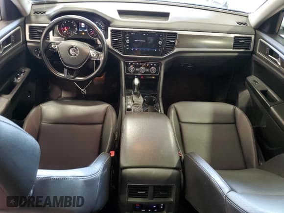 ✅ 2018 Volkswagen Atlas SEL • VIN: 1V2MR2CA2JC546921 • Лот: 72082975. Опубликован ранее на Copart с пробегом 86 136 миль. Бесплатный доступ к архиву аукционных продаж из США и подробный отчёт об истории автомобиля на DreamBid. Изображение 8.