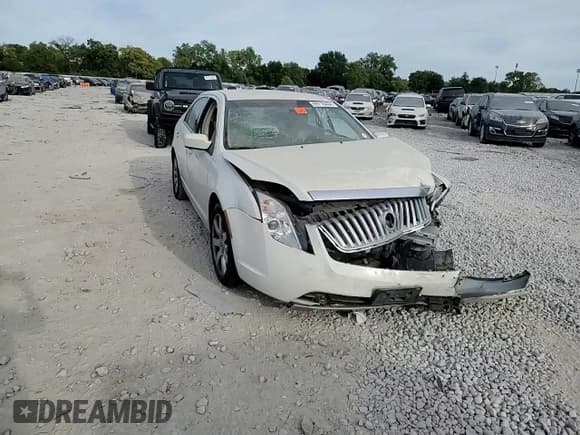 ✅ 2010 Mercury Milan Premier • VIN: 3MEHM0JA1AR642337 • Lot: 69718484. Wystawiony na Copart z przebiegiem Nie podano. Bezpłatny archiwum sprzedaży aukcyjnych z USA i szczegółowy raport historii pojazdu na DreamBid. Zdjęcie 10.