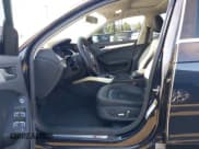 ✅ 2014 Audi A4 Premium • VIN: WAUAFAFL9EN033595 • Lot: 43138765. Wystawiony na IAAI z przebiegiem 96 270 mil. Bezpłatny archiwum sprzedaży aukcyjnych z USA i szczegółowy raport historii pojazdu na DreamBid. Zdjęcie 5.